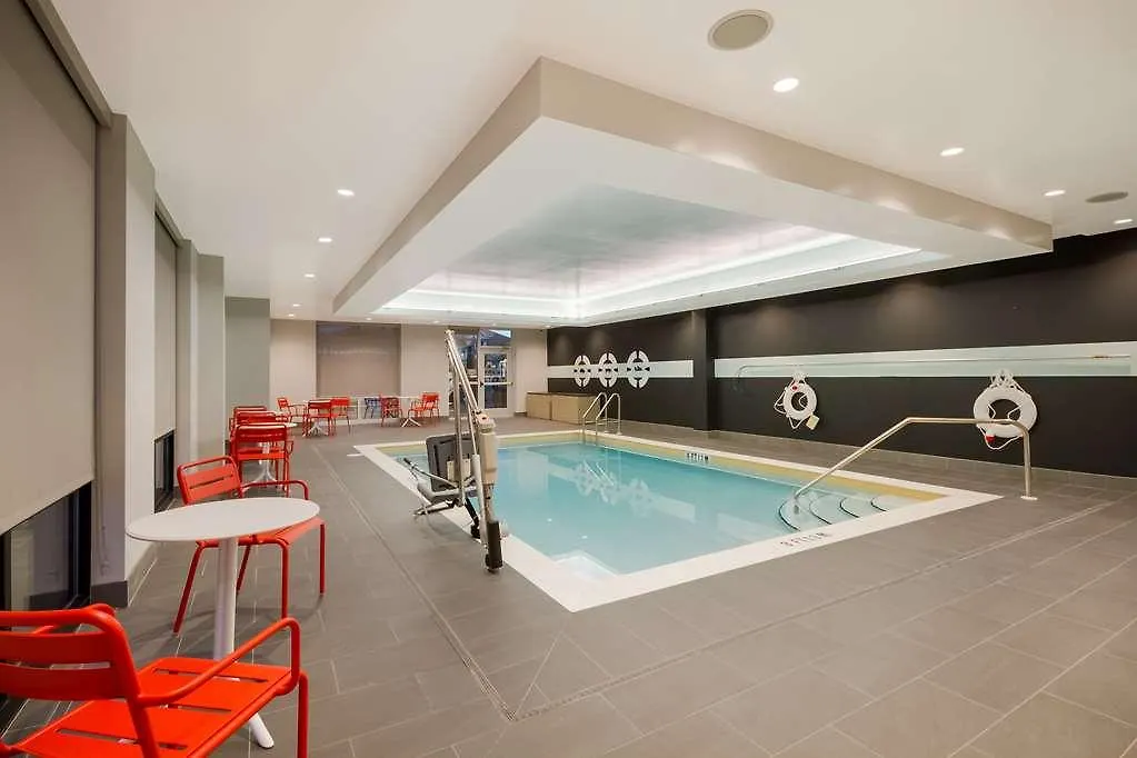 Tru By Hilton Destin Hotel